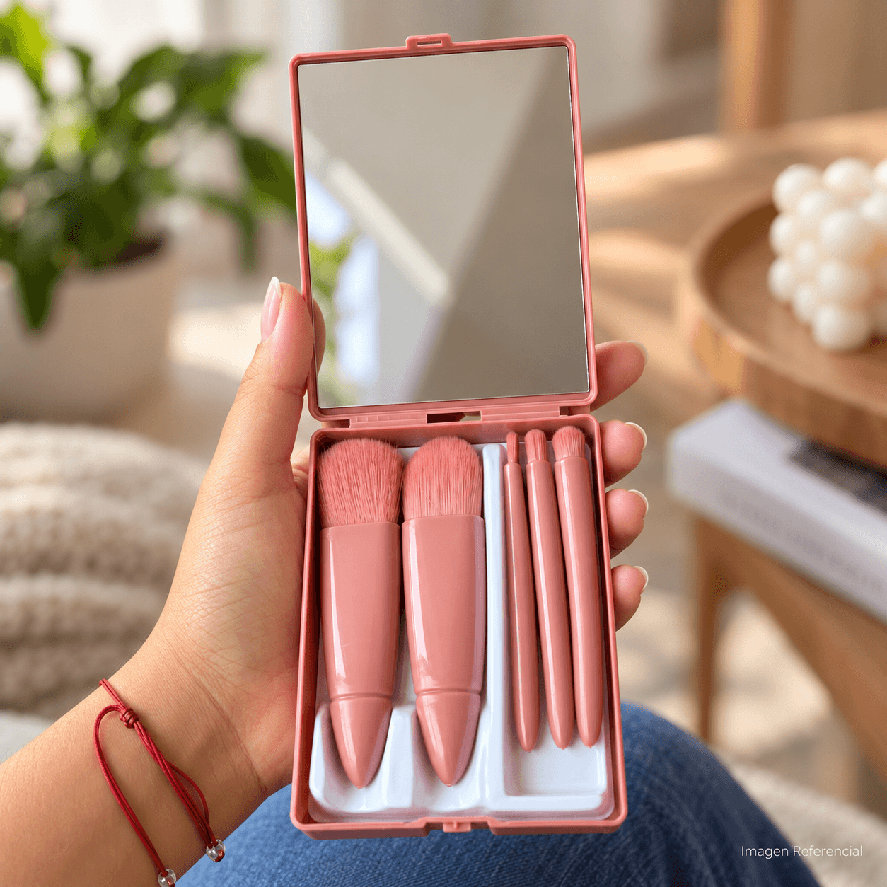 Set de brochas rosadas en estuche (1)